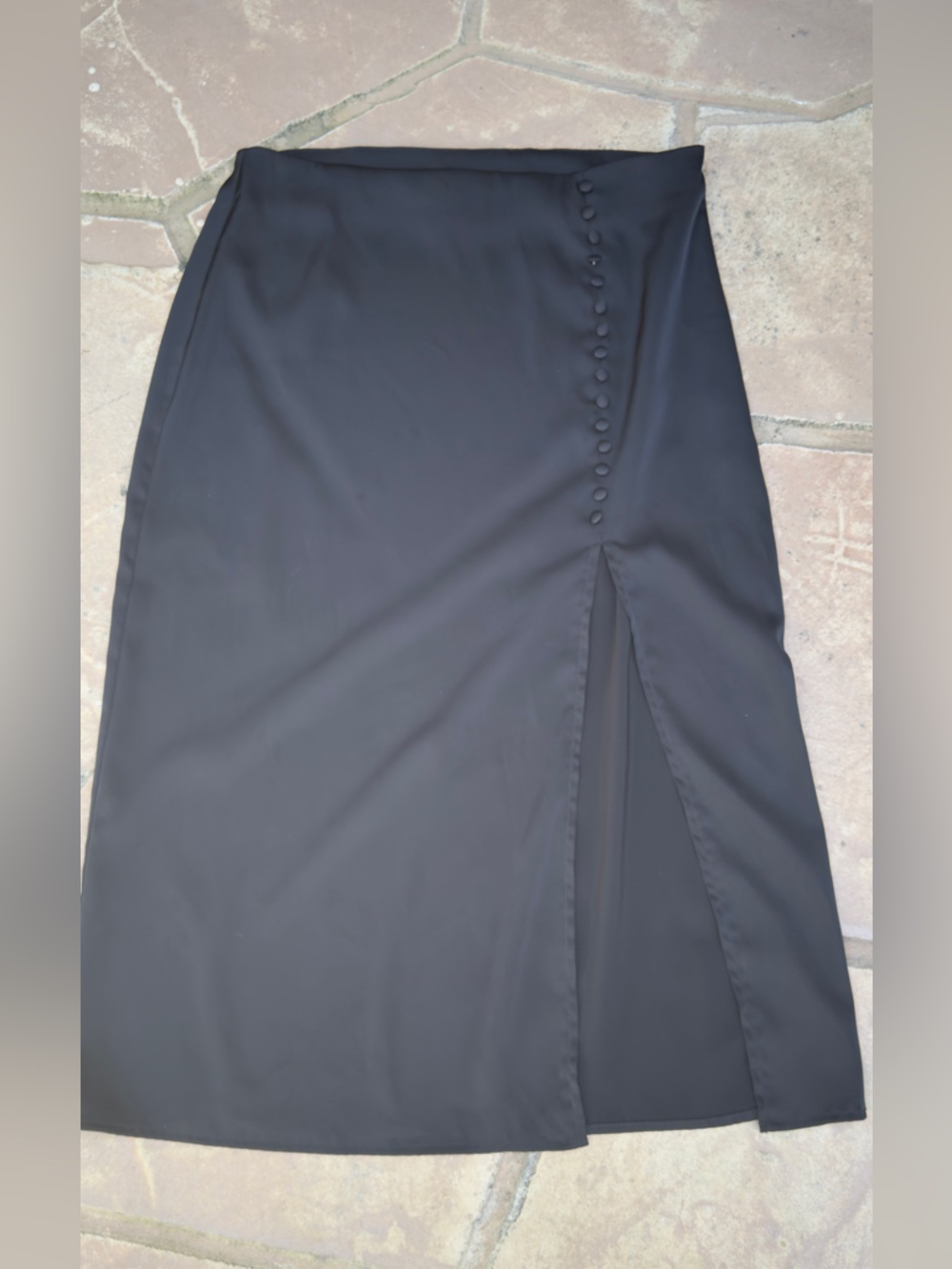 Forever 21 Black Silky skirt /w slit